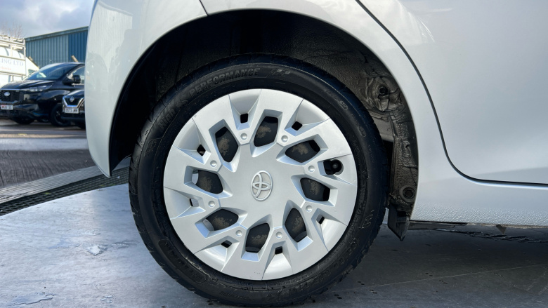 Toyota Aygo 1.0 VVT-i X-Play 5dr Petrol Hatchback